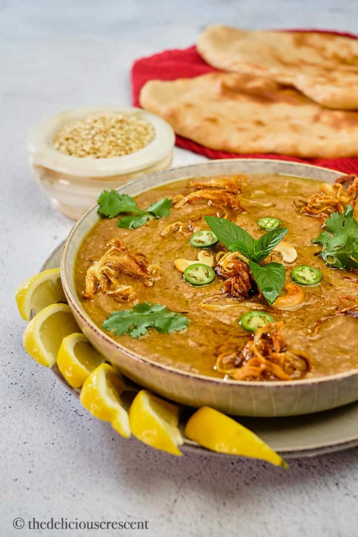 Hyderabadi Haleem Recipe - The Delicious Crescent